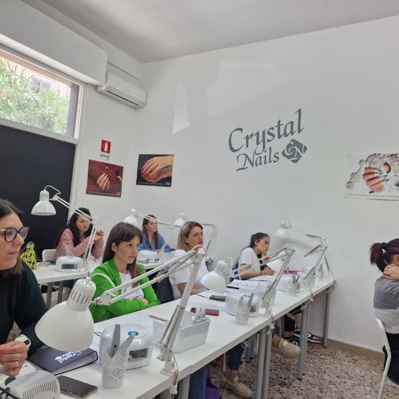 Crystal Nails Bari 2